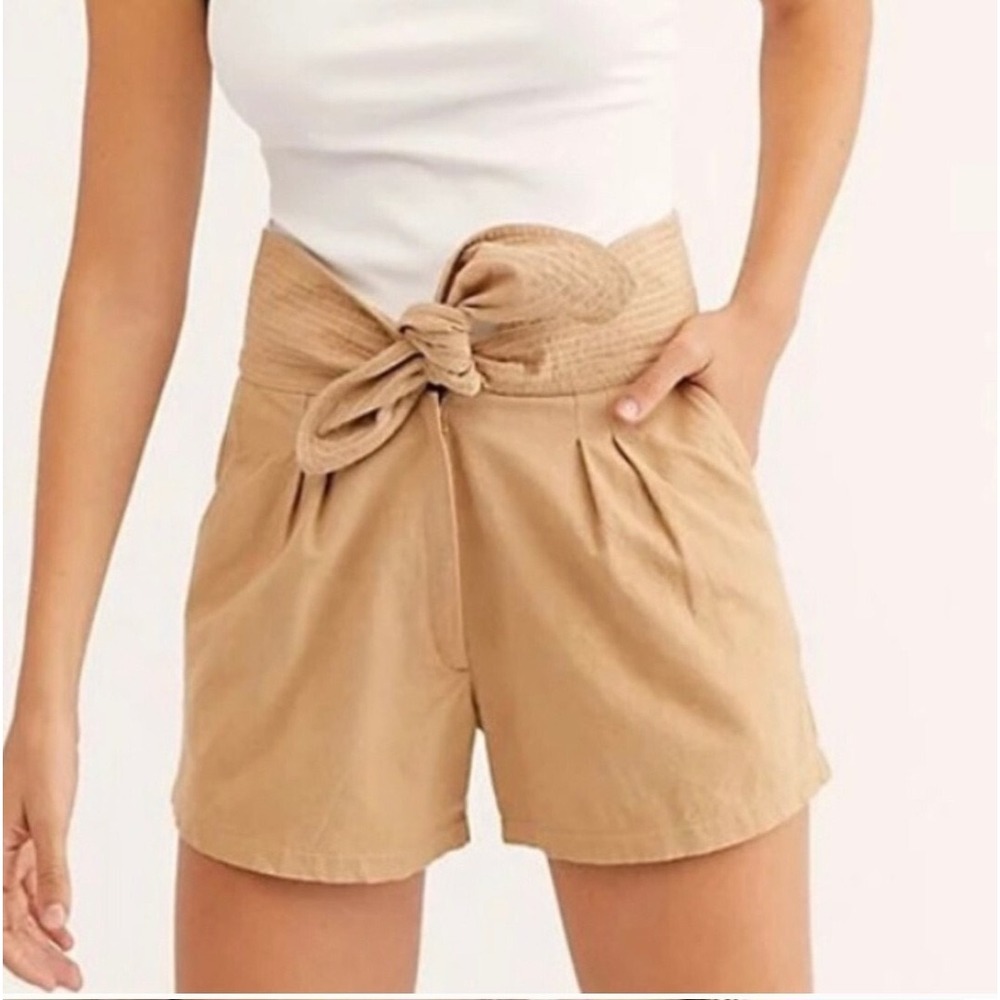 Free People FP One Womens Shorts Size 8 Tan Khaki Tie Waist Pleated Boho